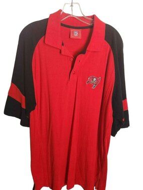 Vintage Tampa Bay Buccaneers NFL T-Shirt Mens Large Red Football Tee